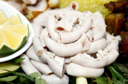 Bí quyết luộc lòng lợn trắng, giòn sần sật