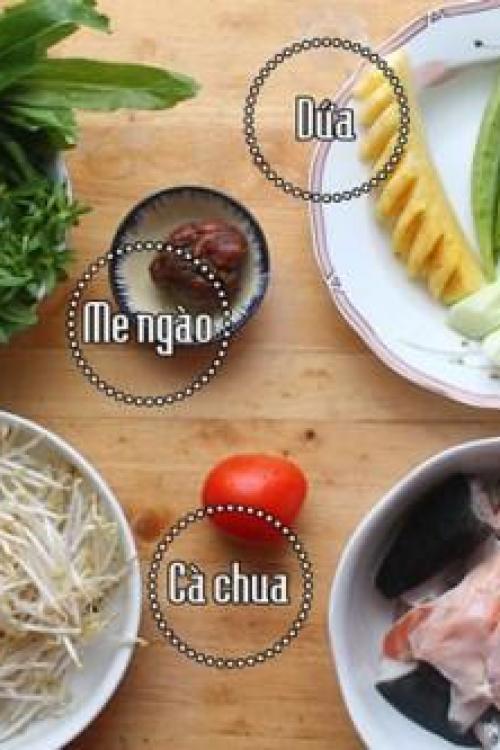 Bí quyết nấu món canh chua đầu cá hồi đậm đà thơm ngon