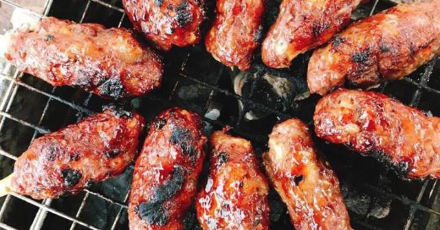 Bò cuộn sả nướng kiểu này thơm lừng, cả nhà không ngừng xin thêm cơm