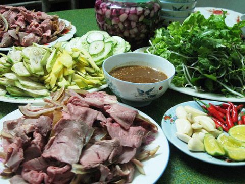 bo tai cau mong Bò tái Cầu Mống