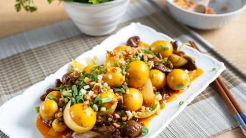 Bữa cơm đậm đà với lòng gà kho tiêu