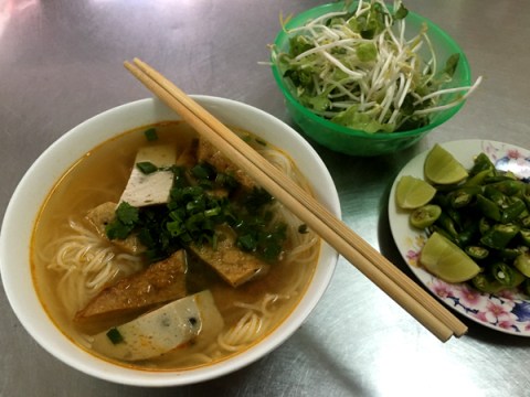 bua sang thanh mat voi bun cha ca da nang Bữa sáng thanh mát với bún chả cá Đà Nẵng