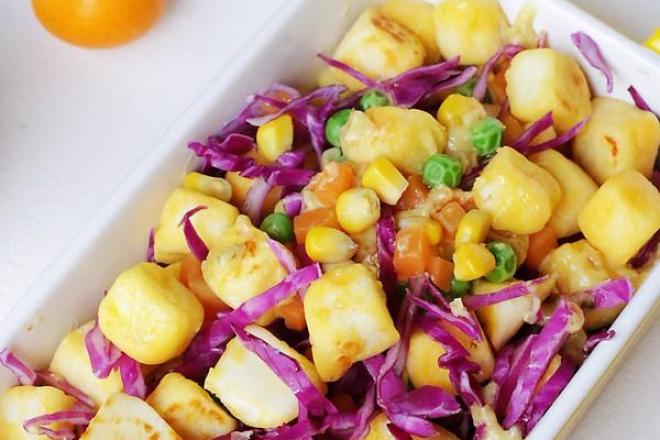 Bữa tối chỉ cần một đĩa salad thế này vừa ngon miệng lại giúp giảm cân