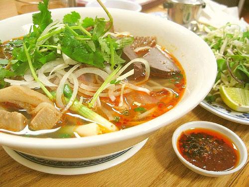 Bún Bò Huế ( Video hướng dẫn )