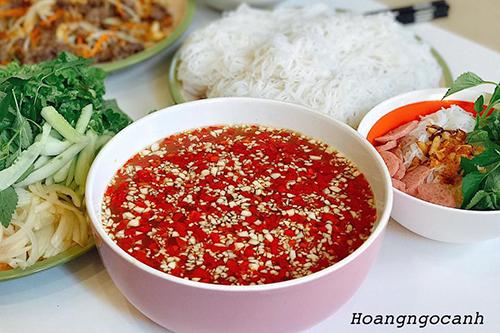 Bún bò Nam Bộ làm siêu nhanh tại nhà