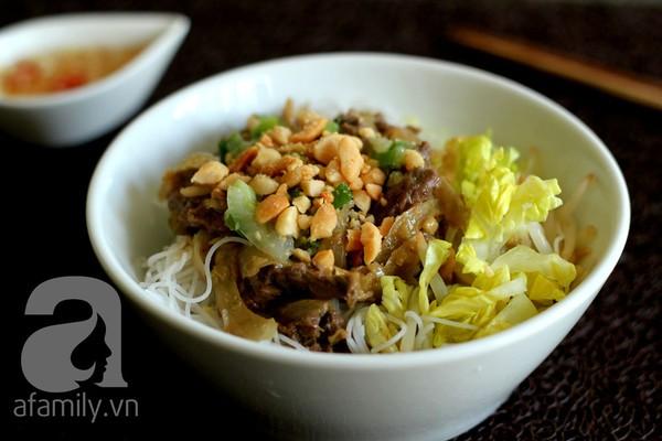 Bún bò xào cho bữa chiều ngon miệng