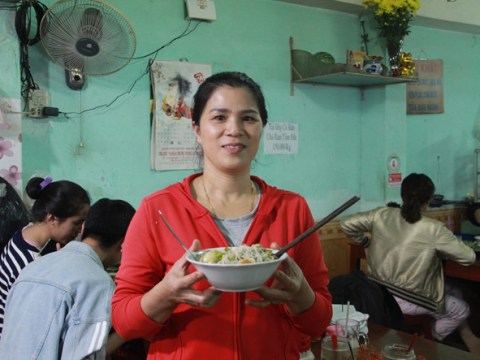 bun cua thoi ai lo an de ghien Bún cua 'thối', ai lỡ ăn dễ ghiền