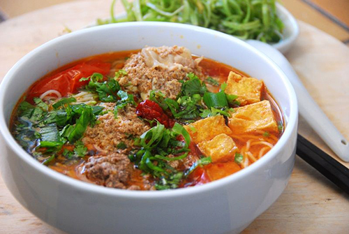 Bún riêu cua - món dân dã ở đường phố Sài Gòn