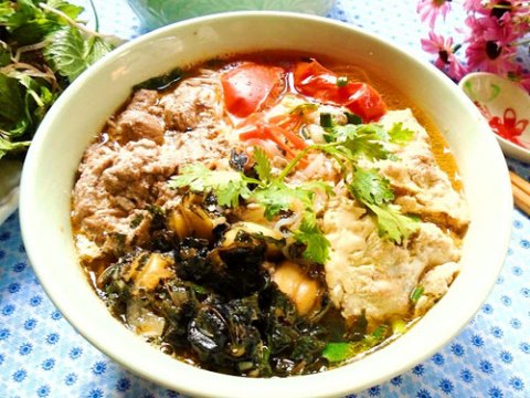 bun rieu oc nong hoi chao bua sang Bún riêu ốc nóng hổi chào bữa sáng