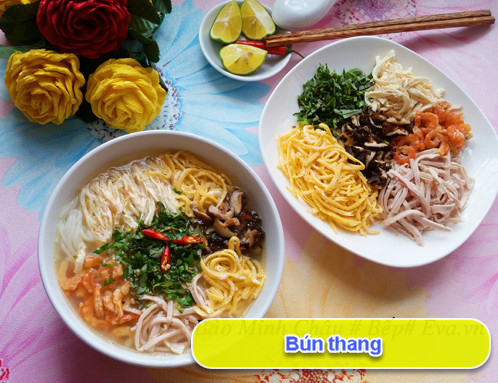 Bún thang nóng hổi, hấp dẫn cho bữa sáng