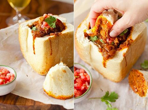 Bunny chow - Thưởng thức món cà ri đựng trong... bánh mì!