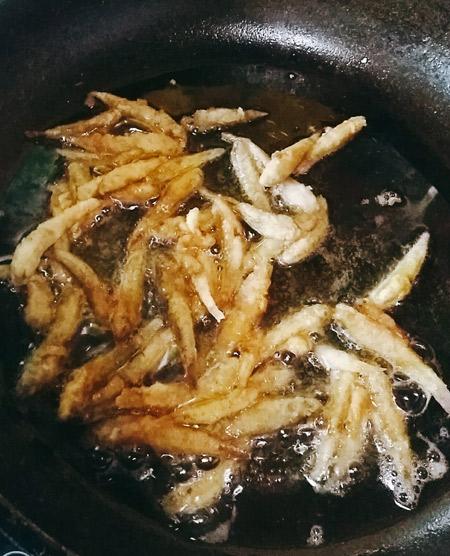 Cá bống chiên giòn