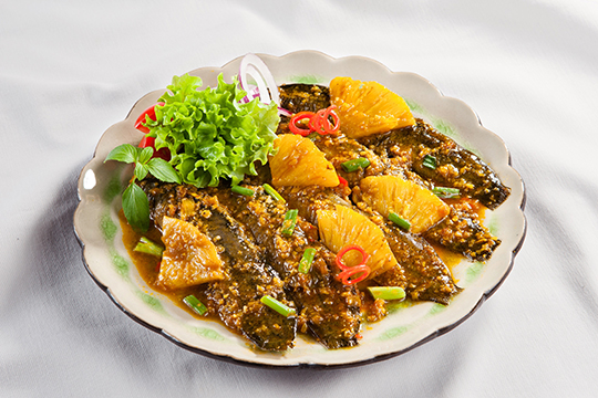 Cá chạch kho sả