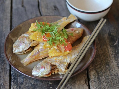 ca hong kho dua la mieng cho bua toi Cá hồng kho dứa lạ miệng cho bữa tối