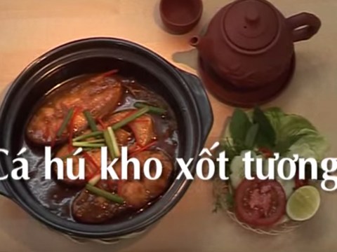 ca hu kho sot tuong Cá hú kho sốt tương