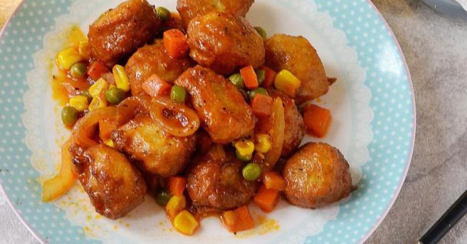 Cả nhà ngon cơm với món gà viên xốt rau củ lạ đậm đà lạ miệng