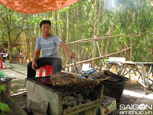 Cá nướng mà ăn giữa rừng