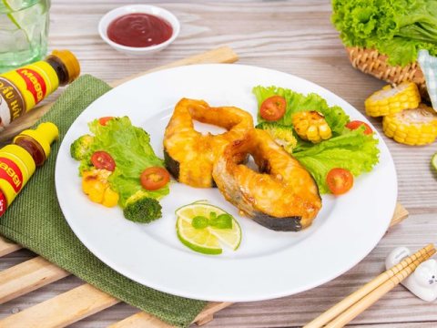 ca tam nuong rau cu Cá tầm nướng rau củ