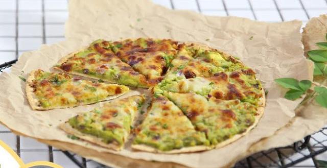 Cách chuyên gia dinh dưỡng làm pizza bơ: vừa ngon, vừa có lợi cho sức khỏe