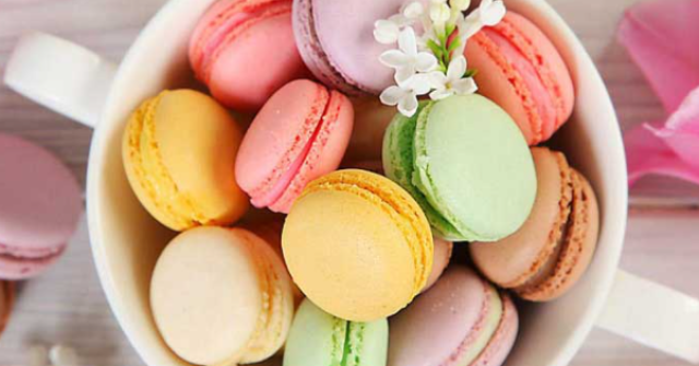 Cách làm bánh Macaron mini ngon đơn giản mà chuẩn vị Pháp