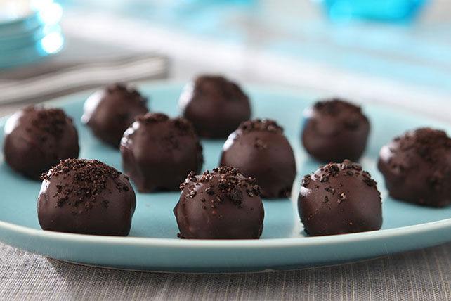 Cách làm bánh Oreo Truffle ngọt ngào siêu ngon