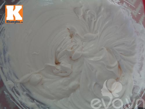 Cách làm bánh phô mai cacao hình trái tim tặng mẹ