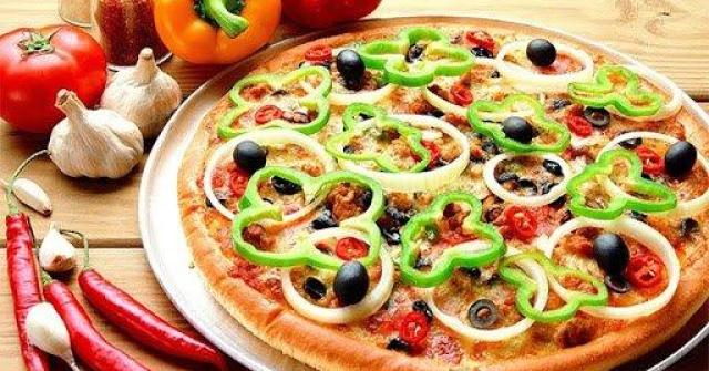 Cách làm bánh pizza tại nhà đơn giản thơm ngon ngây ngất