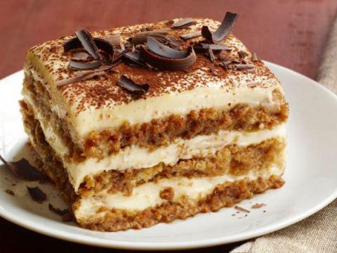 cach lam banh tiramisu bat bai khong can may danh trung Cách làm bánh tiramisu bất bại, không cần máy đánh trứng