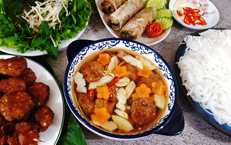 Cách làm bún chả chuẩn vị Hà Nội
