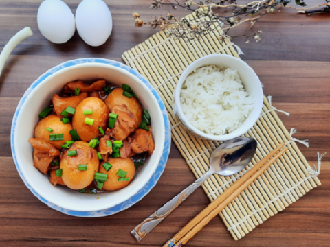 cach lam ga kho tau cuc ngon ban da tung thu chua Cách làm gà kho tàu cực ngon bạn đã từng thử chưa?