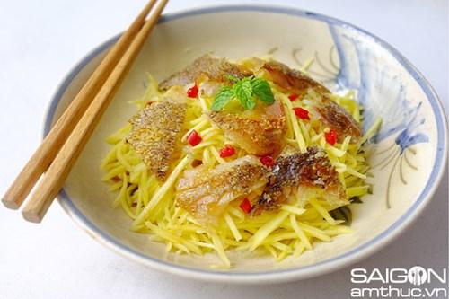 Cách làm gỏi xoài xanh cá khô sặc ngon không cưỡng lại được