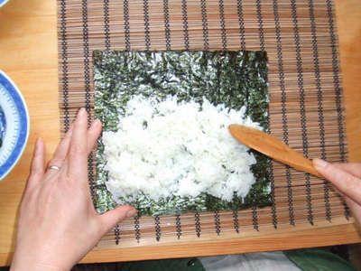 Cách làm Kimbap - món ăn Hàn Quốc !