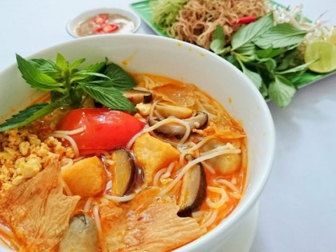 cach lam mon bun rieu chay ngon bat ngo qua tang me mua vu lan day y nghia Cách làm món bún riêu chay ngon bất ngờ, quà tặng mẹ mùa Vu Lan đầy ý nghĩa