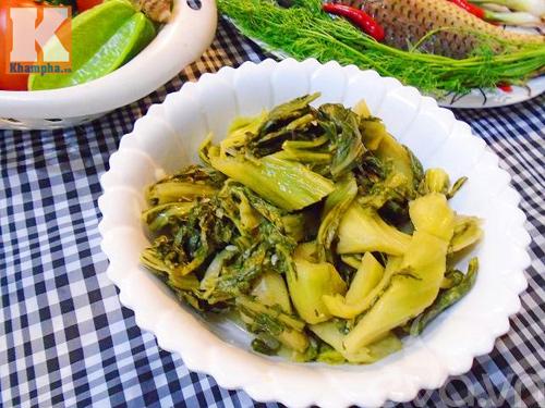 Cách làm món cá chép om dưa hấp dẫn cơm cuối tuần