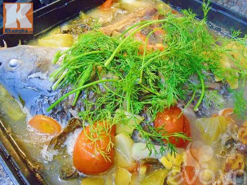 Cách làm món cá chép om dưa hấp dẫn cơm cuối tuần