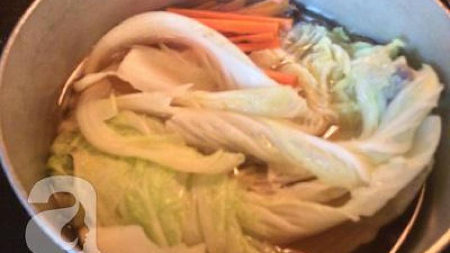 Cách làm món cải thảo cuộn chua ngọt đẹp mắt, ngon miệng