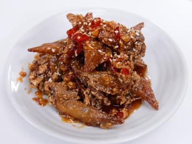 Cách làm món cánh gà chiên trộn mật ong vô cùng hấp dẫn