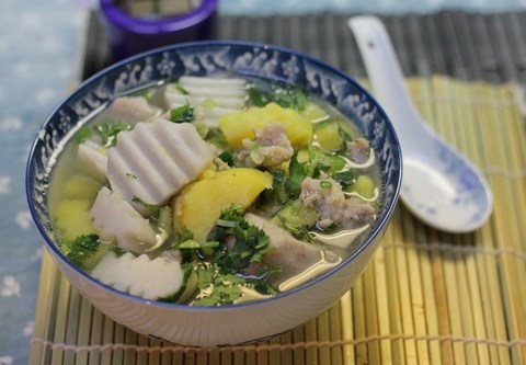 cach lam mon canh khoai nau thit ga bam la mieng 4 Cách làm món canh khoai nấu thịt gà băm lạ miệng