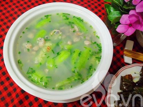 Cách làm món canh mướp nấu hến dân dã mà ngon