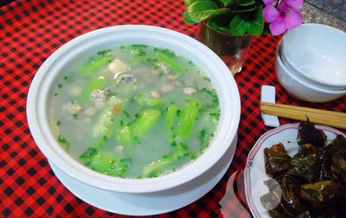 Cách làm món canh mướp nấu hến dân dã mà ngon