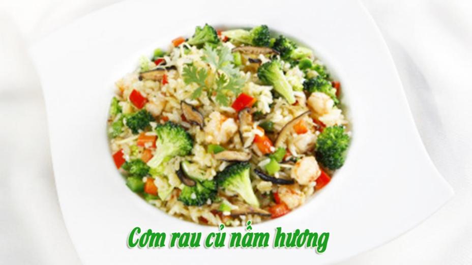 Cách làm món cơm chiên rau củ nấm hương thơm ngon, bổ dưỡng