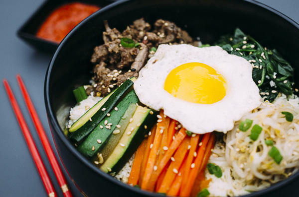 Cách làm món cơm trộn Bibimbap Hàn Quốc cực ngon