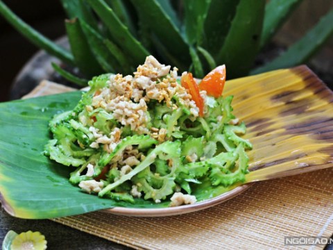 cach lam mon goi kho qua thanh nhiet ngay nong Cách làm món gỏi khổ qua thanh nhiệt ngày nóng