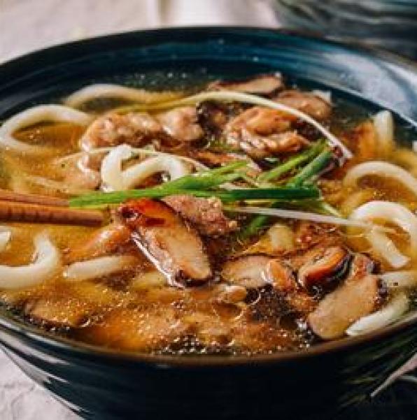 Cách làm món mì udon nấu gà, nấm thơm phức, tuyệt ngon cho bữa sáng