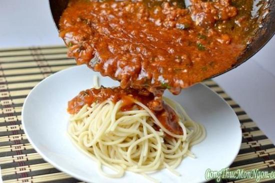 Cách làm món mỳ spaghetti thịt bò đơn giản chuẩn phong cách Ý