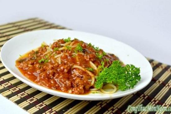 Cách làm món mỳ spaghetti thịt bò đơn giản chuẩn phong cách Ý