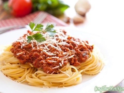 cach lam mon my spaghetti thit bo don gian chuan phong cach y Cách làm món mỳ spaghetti thịt bò đơn giản chuẩn phong cách Ý