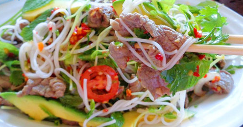 Cách làm món salad thịt bò ngon mát ngày hè