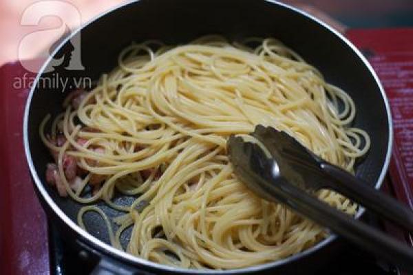 Cách làm món  spaghetti Carbonara ngon mê đãi cả nhà ngày cuối tuần