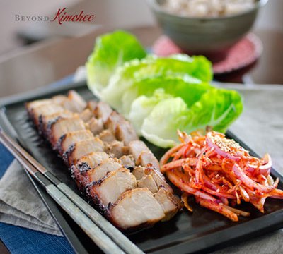 cach lam mon thit ba chi nuong voi salad hanh kieu han quoc ngon tuyet Cách làm món thịt ba chỉ nướng với salad hành kiểu Hàn Quốc ngon tuyệt